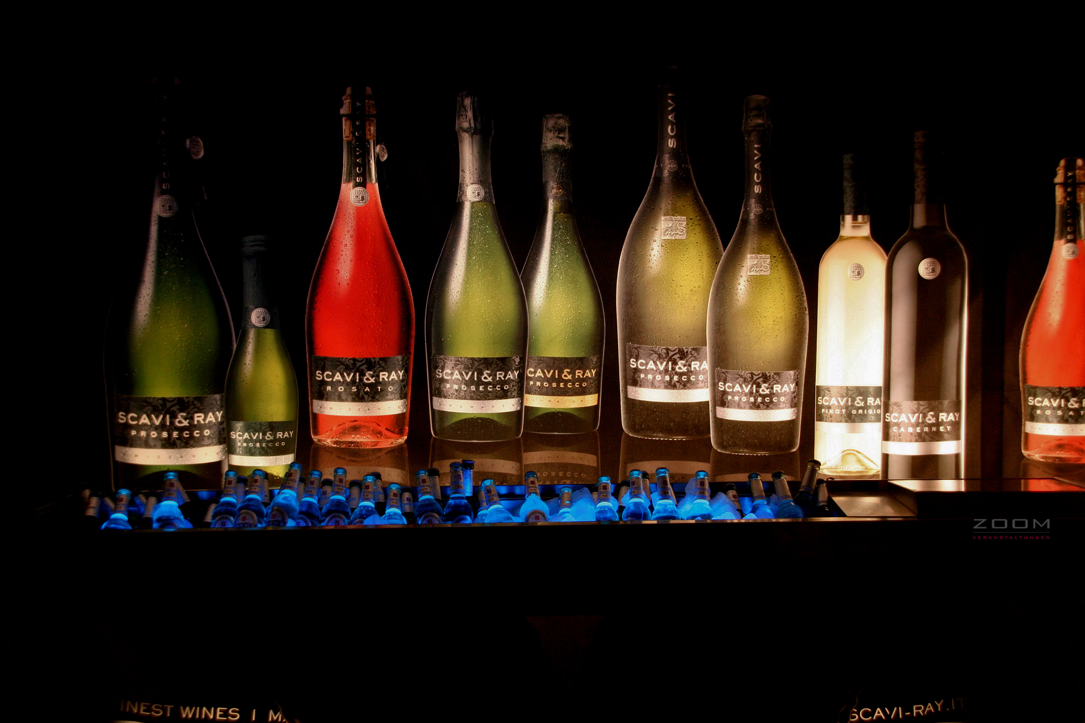 Bottlebar "Schicke Rio Bar" auf Stativ Preis pro Element